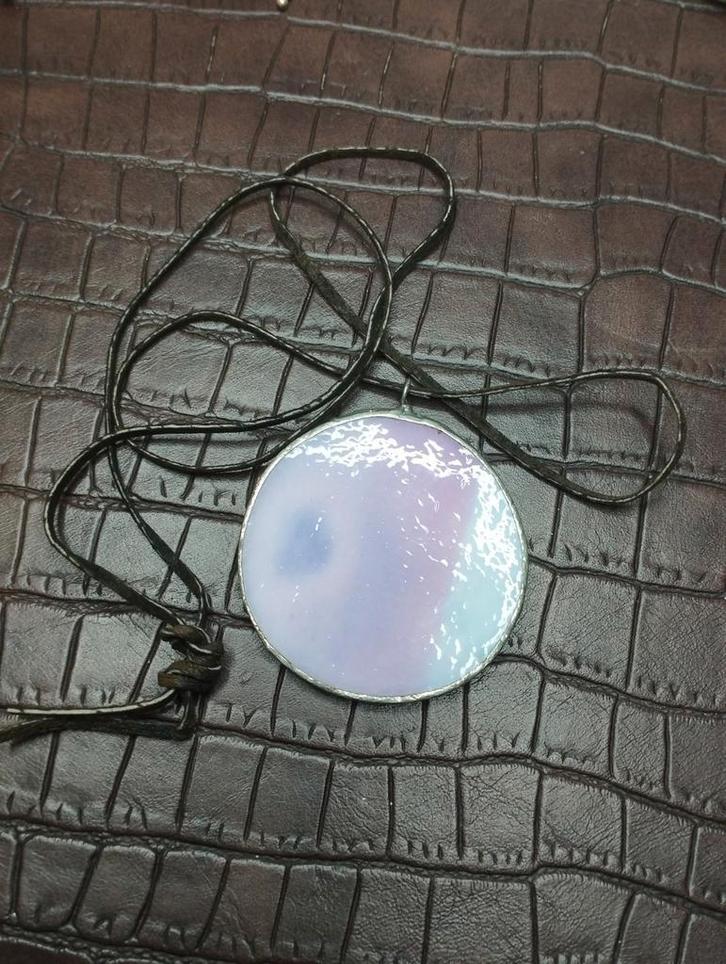 Prachtige vintage handgemaakte glas-in-lood hanger, Sieraden, Tassen en Uiterlijk, Kettinghangers, Zo goed als nieuw, Overige materialen