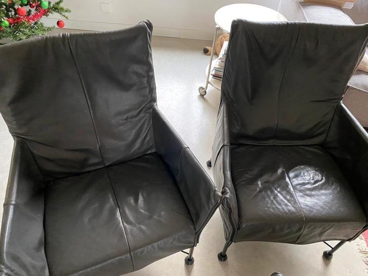 2 Montis Charly fauteuils + hocker, Huis en Inrichting, Fauteuils, Gebruikt, Leer, Metaal, 50 tot 75 cm, 75 tot 100 cm, Ophalen