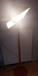 Vintage Red Metal Floor Lamp with Cone Shade, Huis en Inrichting, Lampen | Vloerlampen, Gebruikt, Vintage, Ophalen of Verzenden