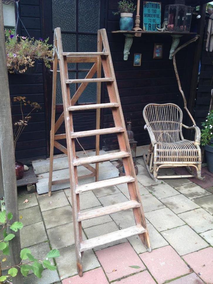 Vintage houten trap, Doe-het-zelf en Verbouw, Ladders en Trappen, Gebruikt, Trap, Minder dan 2 meter, Ophalen