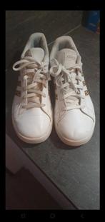 Adidas schoenen maat 39.5 met panterprint!!, Adidas, Ophalen of Verzenden, Sneakers of Gympen, Gedragen