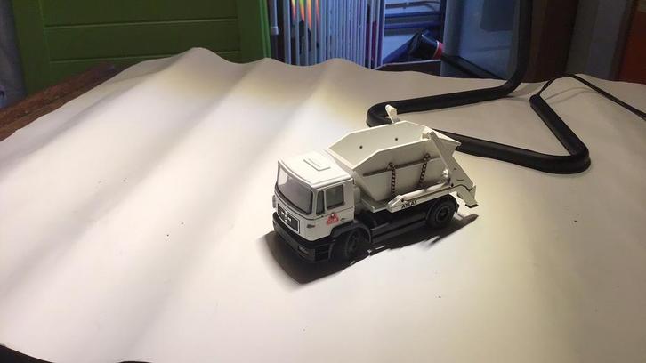 Man portaalarm auto Conrad, Hobby en Vrije tijd, Modelauto's | 1:50, Zo goed als nieuw, Bus of Vrachtwagen, Conrad, Verzenden