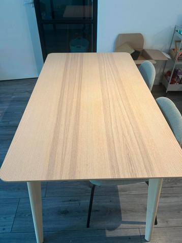Eettafel - Ikea beschikbaar voor biedingen