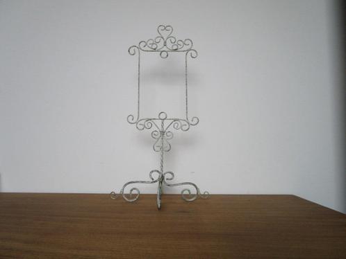 Nr.119: Fotolijstje metaal Nieuw 38 cm hoog, 22 cm breed  Ev, Huis en Inrichting, Woonaccessoires | Overige, Nieuw, Ophalen of Verzenden
