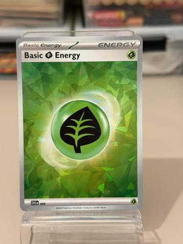 Shattered Holo Basic Grass Energy SVE010 beschikbaar voor biedingen