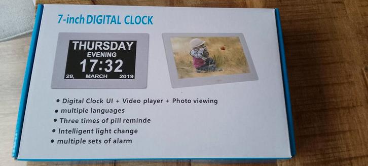 7-inch Digitale Klok/Fotolijst, Audio, Tv en Foto, Fotografie | Digitale fotolijsten, Nieuw, 8 tot 12 inch, Minder dan 1 GB, Afstandsbediening