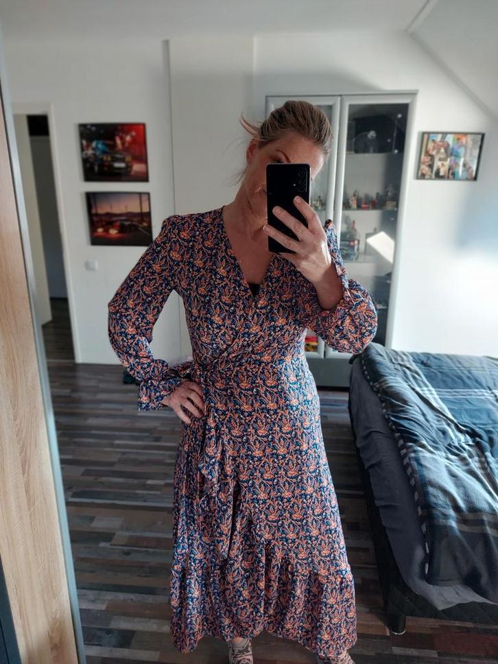 Azzurro wikkeljurk maat L - Nieuw!, Kleding | Dames, Jumpsuits, Nieuw, Maat 42/44 (L), Wit, Ophalen of Verzenden