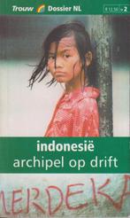 Indonesië. Archipel op drift. Trouw Dossier NL nr 2^^, Ophalen of Verzenden, Zo goed als nieuw, Nederland