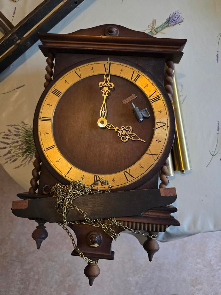 Oude Wandklok - Defect, Antiek en Kunst, Ophalen