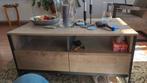 Salontafel met lades en open vakken, Ophalen