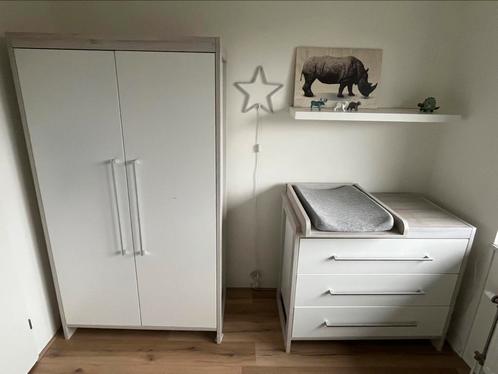 Complete babykamer (ledikant, commode en kast), Kinderen en Baby's, Kinderkamer | Complete kinderkamers, Zo goed als nieuw, Jongetje of Meisje