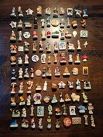 Ruim 100 fèves lot2 geen religieuzen, Antiek en Kunst, Verzenden