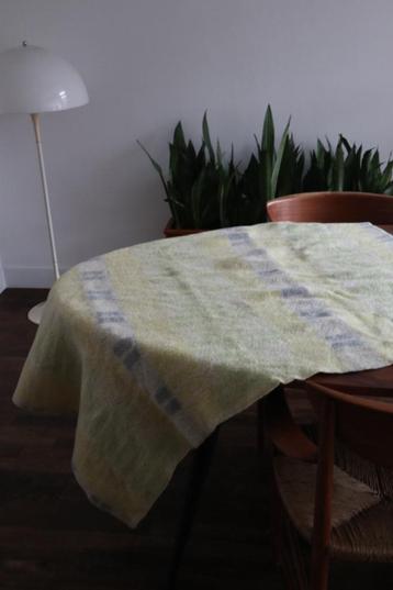 Vintage geel/grijs wollen kleed met patronen / retro 60 70 beschikbaar voor biedingen