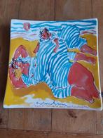 presenteer schaal of bord, Huis en Inrichting, Keramiek, Ophalen of Verzenden, Overige stijlen, Schaal of Schalen