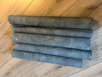 5 rollen resten behang beschikbaar voor biedingen