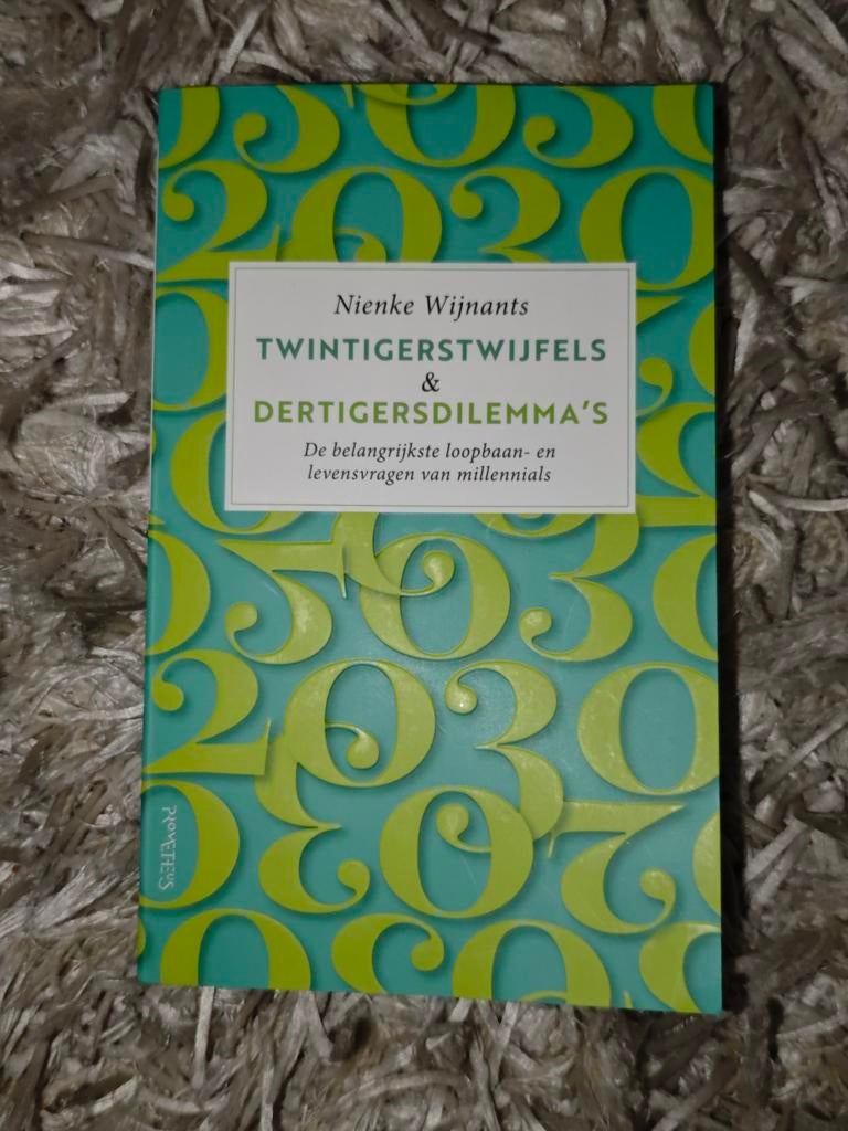 Twintigerstwijfels & Dertigersdilemma's - Nienke Wijnants, Ophalen of Verzenden, Zo goed als nieuw, Overige onderwerpen, Nienke Wijnants