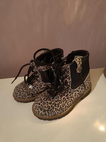 Laarsjes maat 24 - Zo goed als nieuw! beschikbaar voor biedingen