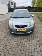 Toyota Yaris 1.4 D-4d 5DR Tera 2006 Grijs, Auto's, Origineel Nederlands, Te koop, Zilver of Grijs, 5 stoelen