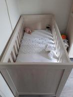 Ledikantje, reeds uit elkaar gehaald, met matras, Ophalen, Gebruikt, Ledikant