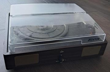 Fenton platenspeler LP beschikbaar voor biedingen