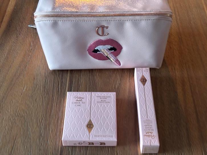CHARLOTTE TILBURY SALE Diverse cadeau setjes 40% korting, Sieraden, Tassen en Uiterlijk, Uiterlijk | Cosmetica en Make-up, Nieuw