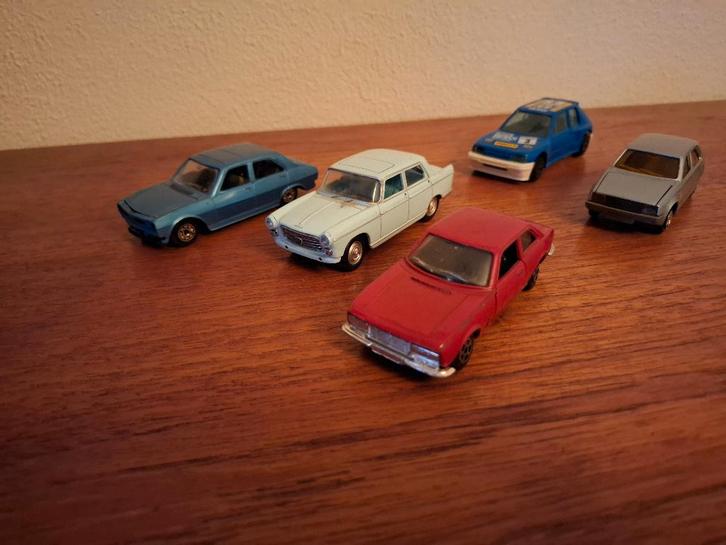 diverse Peugeots + Renault 14 TL, Hobby en Vrije tijd, Modelauto's | 1:43, Gebruikt, Auto, Norev, Ophalen of Verzenden