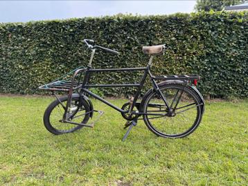Leuke oldtimer bakkersfiets bakfiets transportfiets beschikbaar voor biedingen