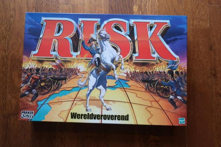 bordspel Risk parker nieuwe inhoud, Hobby en Vrije tijd, Gezelschapsspellen | Bordspellen, Zo goed als nieuw, Drie of vier spelers
