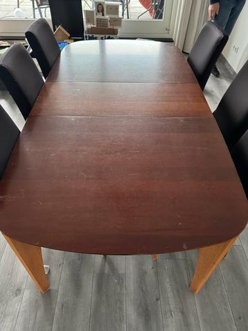 Eettafel + 6 stoelen - Mag weg! beschikbaar voor biedingen
