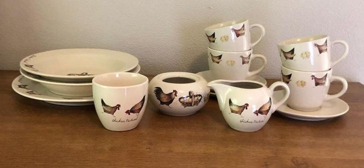 jet Chicken Festival servies delen, Huis en Inrichting, Keuken | Servies, Gebruikt, Overige typen, Overige stijlen, Aardewerk