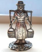 Pijpenstopper. Melkmeisje met juk. Verzilverd., Ophalen of Verzenden