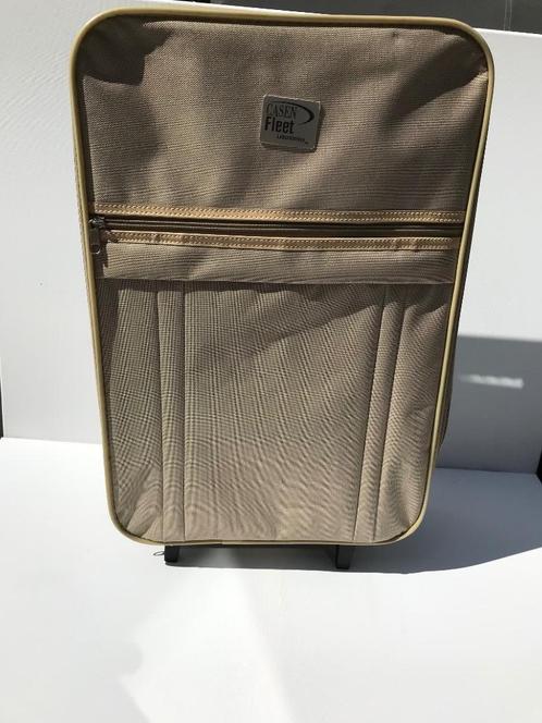 Casen Fleet koffer – beige – 2 wielen – goede staat, Sieraden, Tassen en Uiterlijk, Tassen | Reistassen en Weekendtassen, Gebruikt