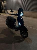 Vespa sprint, Ophalen, Zo goed als nieuw, Benzine