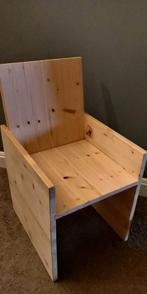 Zelfgemaakt kinderstoeltje, Kinderen en Baby's, Kinderkamer | Tafels en Stoelen, Ophalen, Gebruikt, Stoel(en)