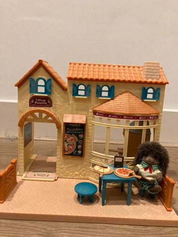 Sylvanian families pizza dorp 5324 + pizzabezorger set 5238