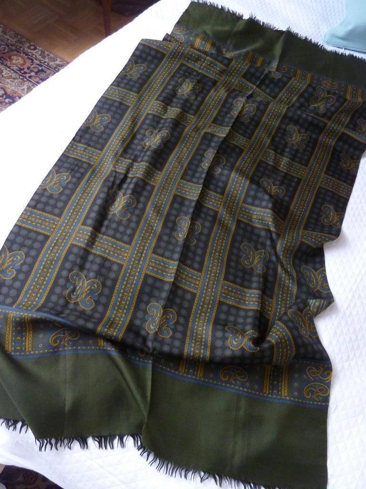 Lange zuiver zijden heren sjaal met klassiek dessin, zgan, Kleding | Heren, Mutsen, Sjaals en Handschoenen, Zo goed als nieuw