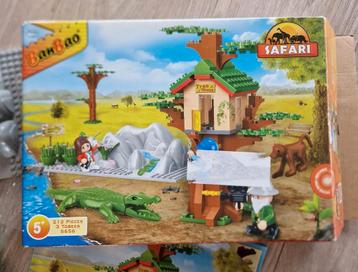 BanBao boomhut 6656 beschikbaar voor biedingen
