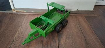 1.18  john deere beschikbaar voor biedingen