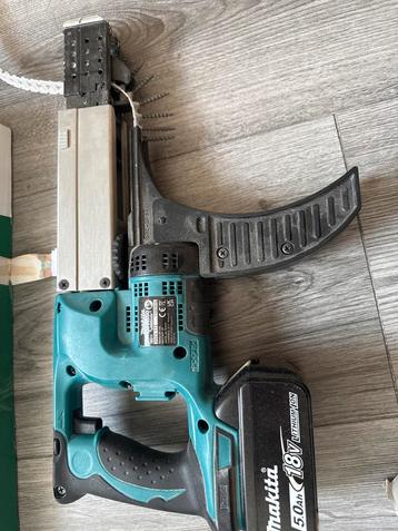 Makita DFR550ZJ Schroefapparaat Zo Goed Als Nieuw beschikbaar voor biedingen