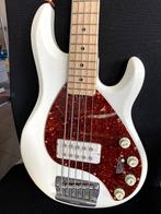 Music Man Stingray 5 H White, Muziek en Instrumenten, Snaarinstrumenten | Gitaren | Bas, Ophalen, Zo goed als nieuw, Elektrisch
