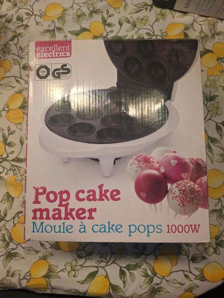 Cake Pop Maker - Perfecte traktaties!, Hobby en Vrije tijd, Taarten en Cupcakes maken, Zo goed als nieuw, Bakvorm, Taarten of Cupcakes