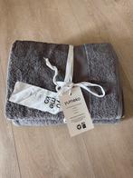 Yumeko Badhanddoeken Set - Donkergrijs - Nieuw, Huis en Inrichting, Ophalen of Verzenden, Nieuw, Grijs, Handdoek