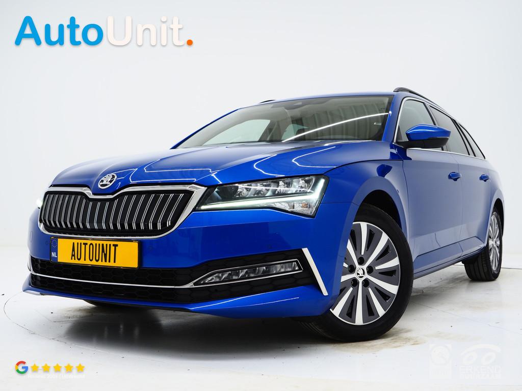 Skoda Superb Combi 1.4 TSI iV 218PK | Panoramadak | Virtual, Auto's, Skoda, Stof, Gebruikt, 4 cilinders, Blauw