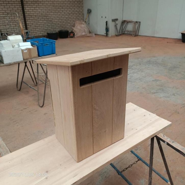 Klassieke Eikenhouten Postkast, Tuin en Terras, Brievenbussen, Nieuw, Wandbrievenbus, Hout, Ophalen
