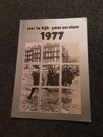 boek Jaar te kijk 1977 (zilveren camera) mooie zwart-wit fot, Ophalen of Verzenden, Gelezen, Overige onderwerpen