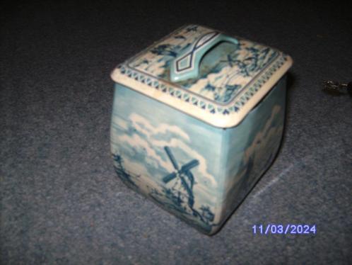 bol vormig blik Hollands tafereel Delfts Blauw molen zeilboo, Verzamelen, Blikken, Gebruikt, Overige, Overige merken, Ophalen of Verzenden