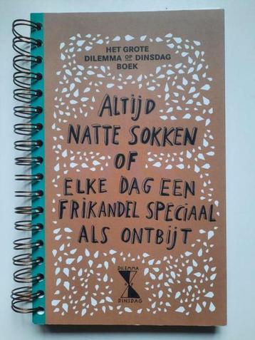 Het grote dilemma op dinsdag boek beschikbaar voor biedingen