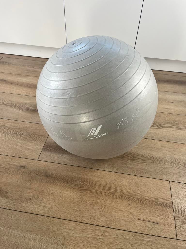 Yoga Bal - Perfect voor Balans en Core Training, Sport en Fitness, Fitnessmaterialen, Ophalen of Verzenden, Gebruikt, Buik, Fitnessbal
