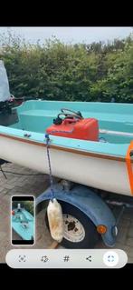 Polyester bootje incl motor en trailer, Ophalen of Verzenden, Zo goed als nieuw, Benzine