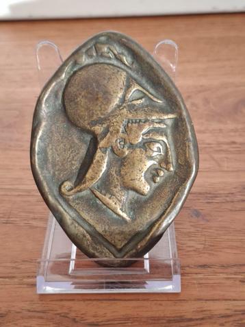 Bronzen paperweight.  beschikbaar voor biedingen